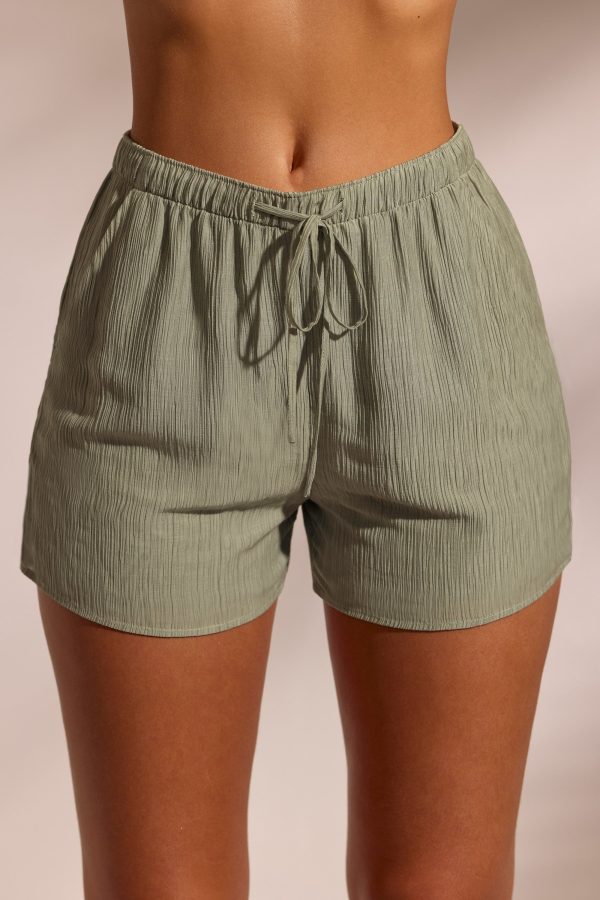 NS0420_7_Resort-Wear-Light-Green-Crinkle-Shorts.jpg