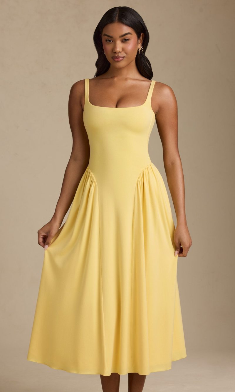 Low-Back A-Line Midaxi Dress in Pastel Yellow