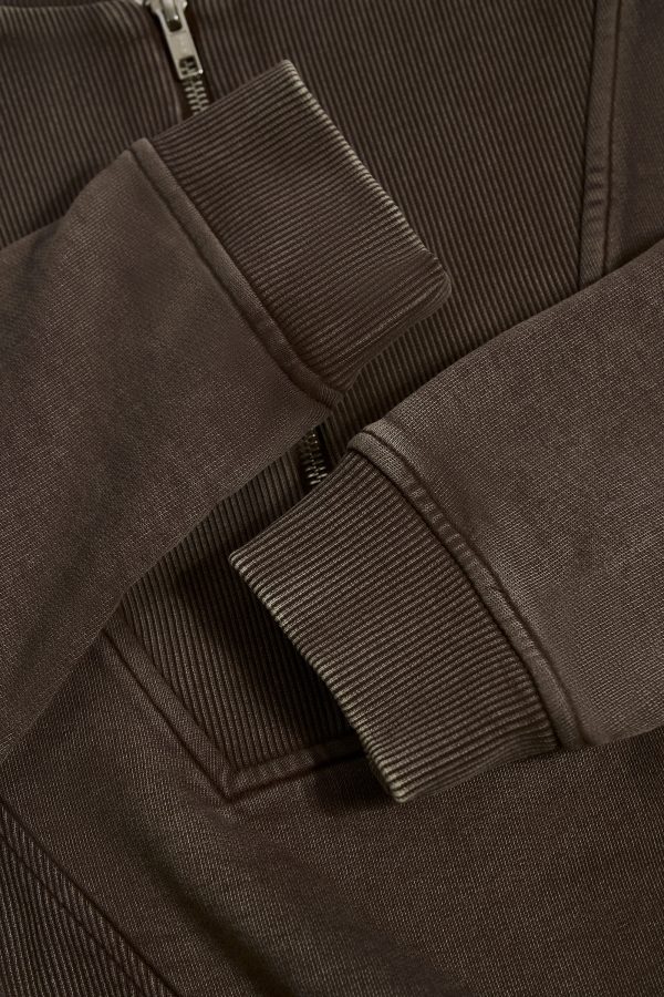 athleisure-cropped-sweatshirt-brown_8_250307041447.jpg