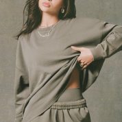 athleisure-long-sleeve-oversized-t-shirt-light-green_1_250307041014.jpg