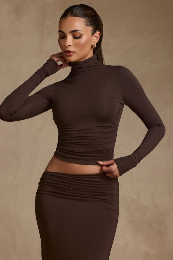 auri-tencel-modal-ruched-backless-turtleneck-top-chocolate-brown_8_250304114135.jpg