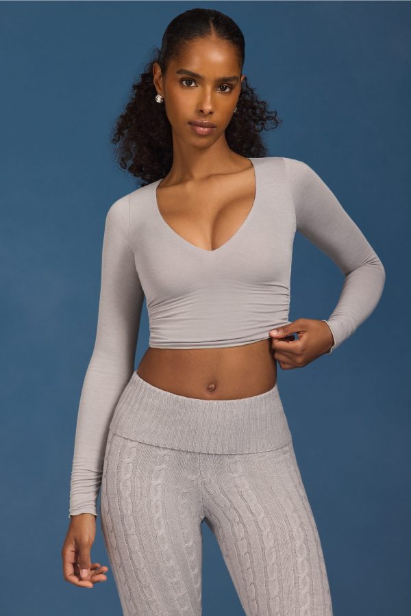 cable-knit-ruched-long-sleeve-crop-top-grey_1_24120205308.jpg