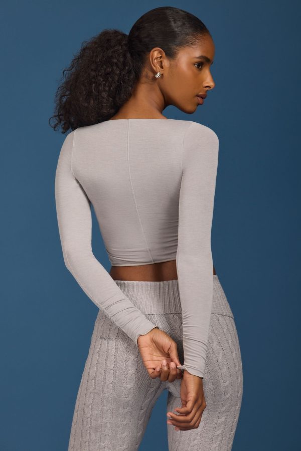 cable-knit-ruched-long-sleeve-crop-top-grey_2_24120205308.jpg
