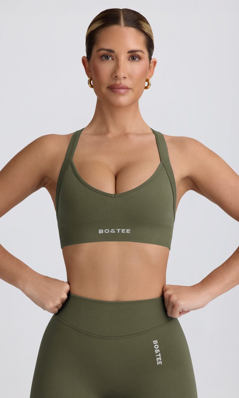 Super Sculpt Seamless Cross-Back Sports Bra in Light Green