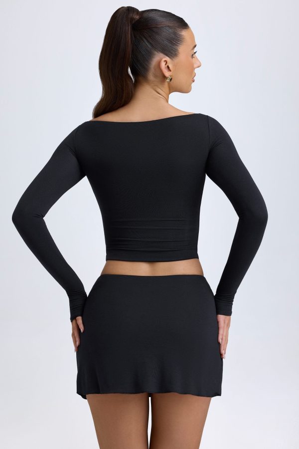 dalla-modal-button-detail-low-rise-mini-skirt-black_2_241114052848.jpg