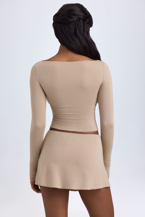 dalla-modal-button-detail-low-rise-mini-skirt-taupe_4_241114055737.jpg
