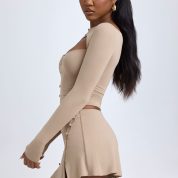 dalla-modal-button-detail-low-rise-mini-skirt-taupe_5_241114055737.jpg