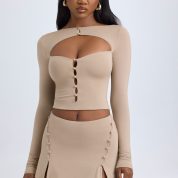 dania-modal-cut-out-button-detail-top-taupe_7_241114060024.jpg