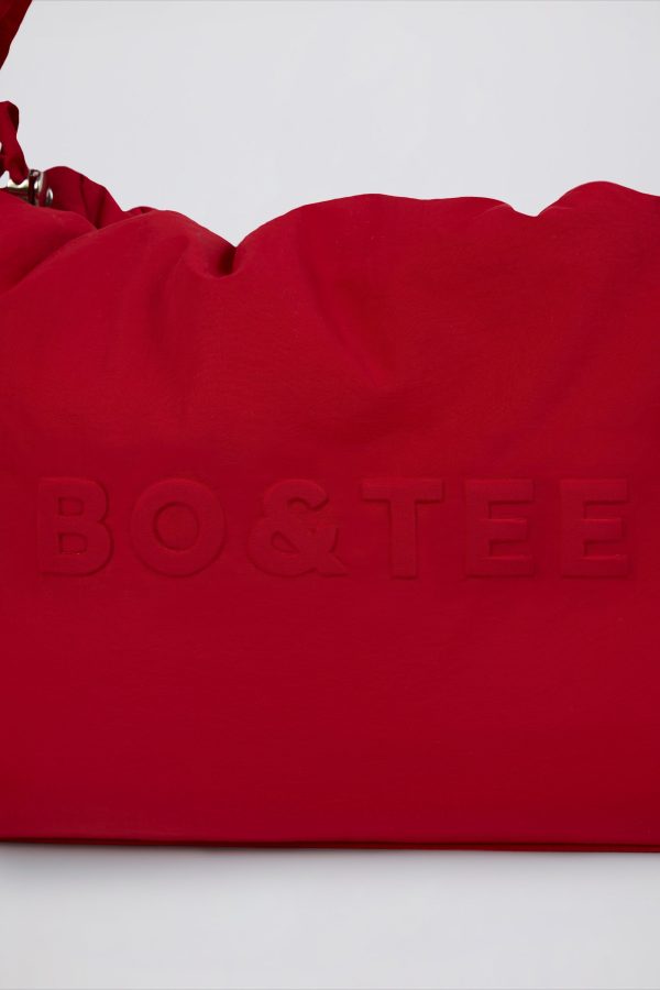 define-luxe-drawstring-puffer-tote-bag-cherry-red_2_250225044213.jpg