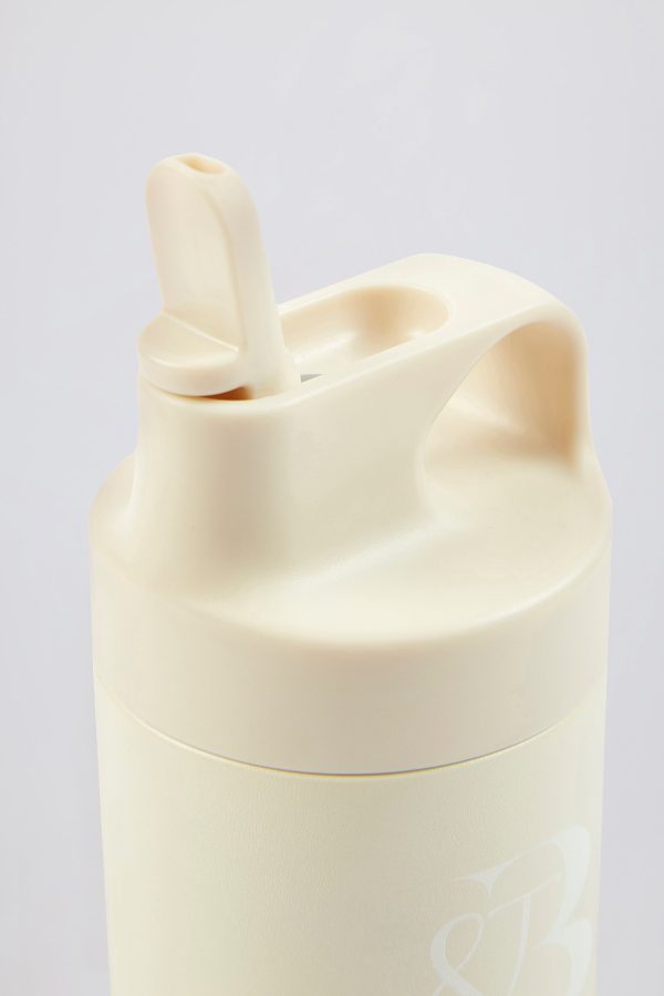 hydrate-water-bottle-vanilla_4_250213044756.jpg