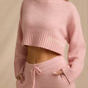 knit-classics-cropped-jumper-blush-pink_4_250120083017.jpg