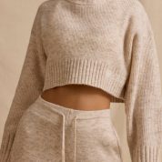 knit-classics-cropped-jumper-cream-marl_4_24102308497.jpg