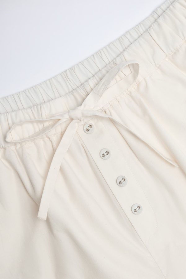 lariana-mid-rise-shorts-white_4_250505035427.jpg