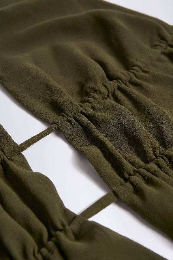 larisa-halterneck-crop-top-dark-khaki_5_250327063628.jpg