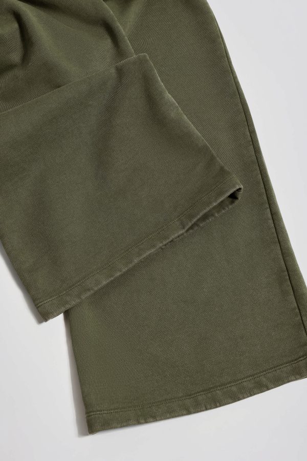 mid-rise-wide-leg-joggers-light-green_7_250307035859.jpg
