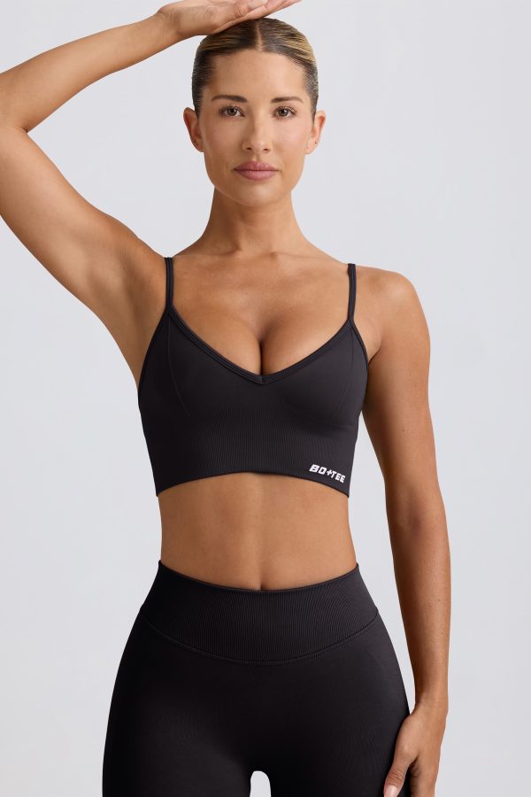 new-define-luxe-v-neck-sports-bra-black_1_250507122620.jpg