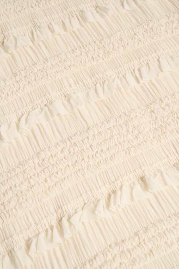 orla-ruffled-mid-rise-shorts-ivory_3_250327061255.jpg