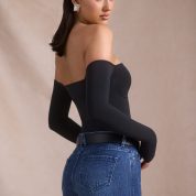 pammie-seamless-off-shoulder-long-sleeve-bodysuit-black_4_25011003420.jpg