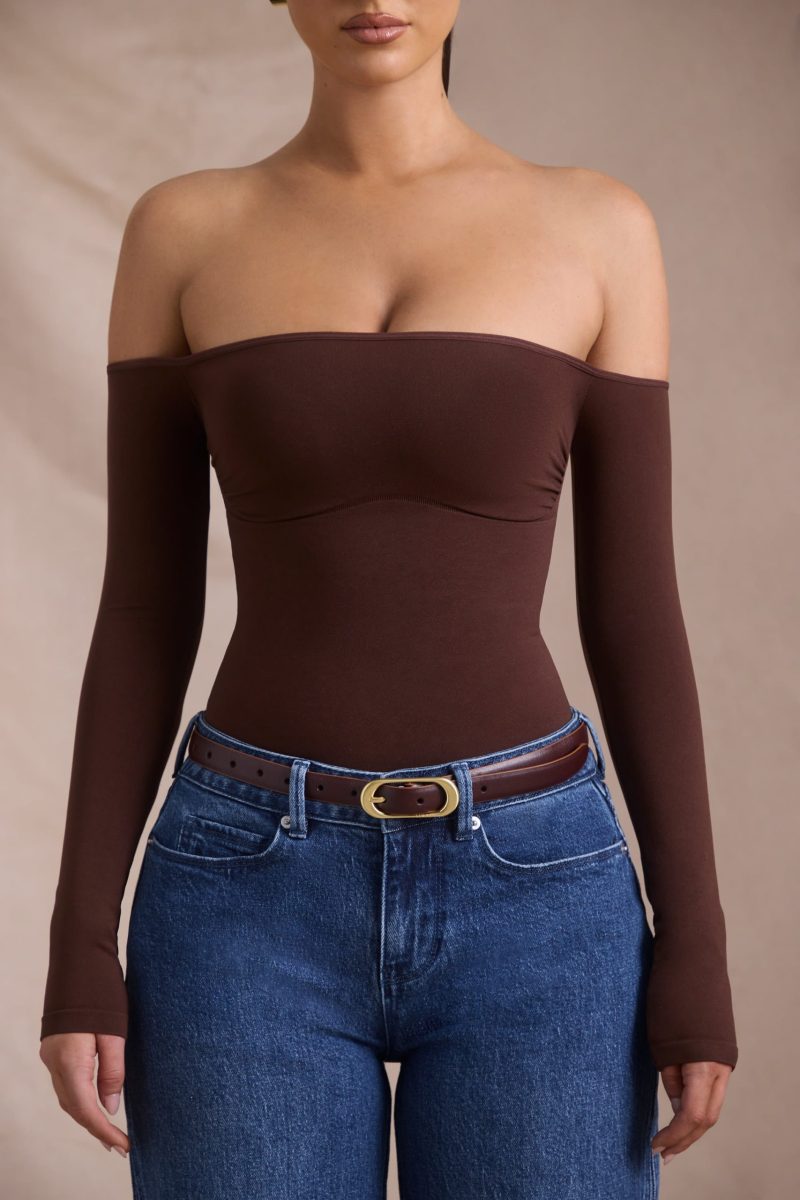 pammie-seamless-off-shoulder-long-sleeve-bodysuit-espresso_5_250110042639.jpg