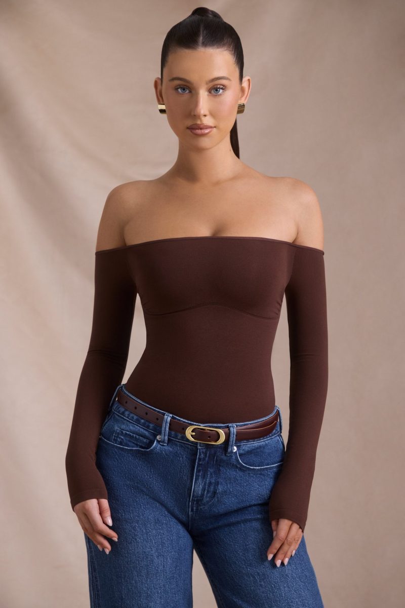 pammie-seamless-off-shoulder-long-sleeve-bodysuit-espresso_6_250110042639.jpg