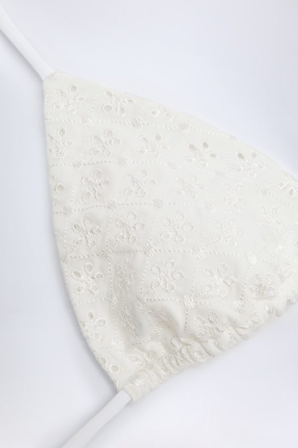 recife-broderie-anglaise-triangle-bikini-top-white_4_250505030431.jpg
