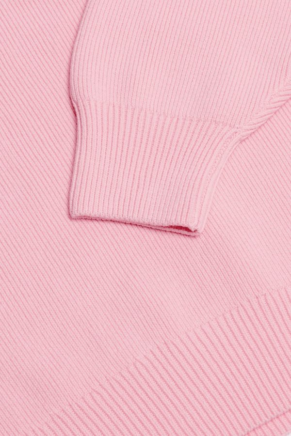 ribbed-knit-oversized-jumper-pale-pink_4_25050812216.jpg