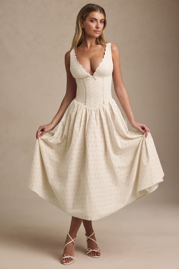 saidey-broderie-anglaise-bow-detail-a-line-midaxi-dress-ivory_6_250423115356.jpg