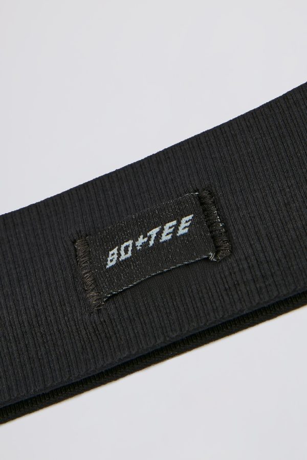 sleek-seamless-rib-headband-jet-black_2_250225065058.jpg