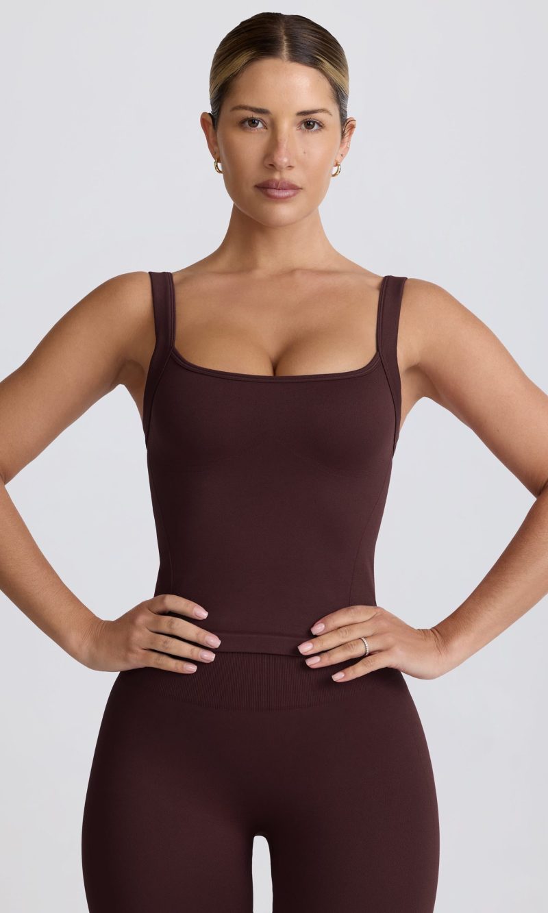 Super Sculpt Seamless Longline Tank Top in Chocolate