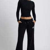 super-sculpt-comeback-season-mid-waist-wide-leg-joggers-black_1_24123111214.jpg