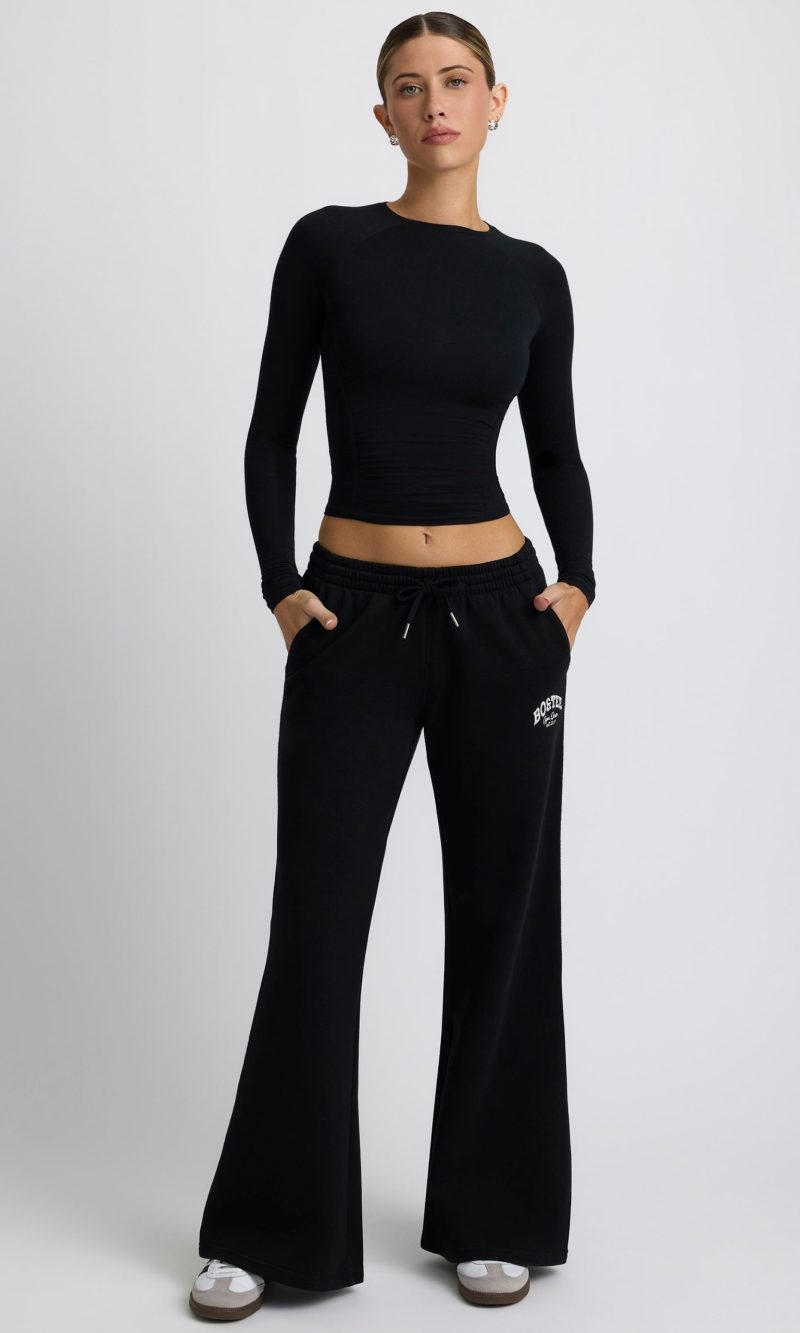 Low-Rise Wide-Leg Joggers in Black
