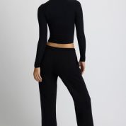 super-sculpt-comeback-season-mid-waist-wide-leg-joggers-black_3_24123111214.jpg