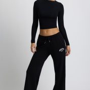 super-sculpt-comeback-season-mid-waist-wide-leg-joggers-black_6_24123111214.jpg