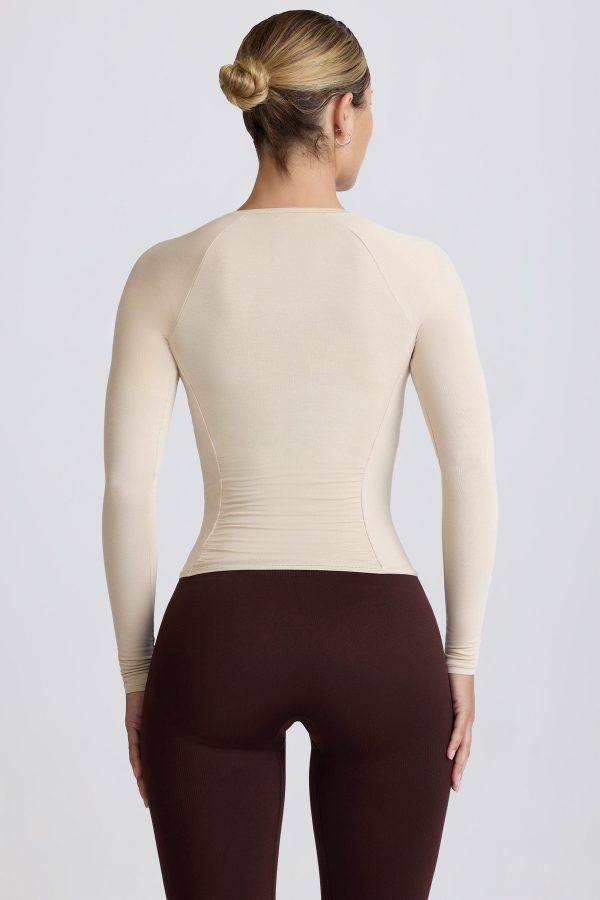 super-sculpt-comeback-season-ruched-side-long-sleeve-top-bone_4_250106024253.jpg