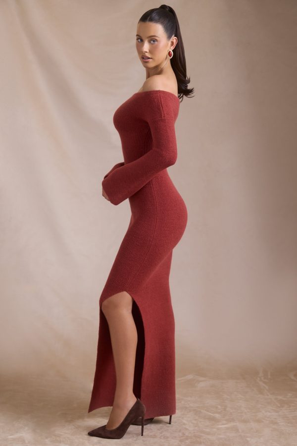 terneigh-ribbed-knit-off-shoulder-maxi-dress-brick-red_5_250110035131.jpg