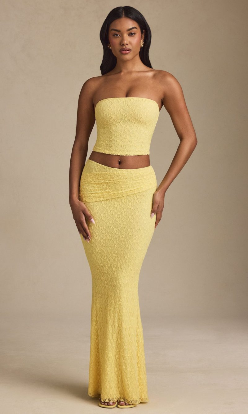 Draped Low-Rise Lace Maxi Skirt in Pastel Yellow