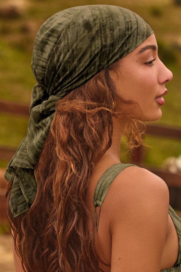 ventura-headscarf-green-print_2_25032706356.jpg