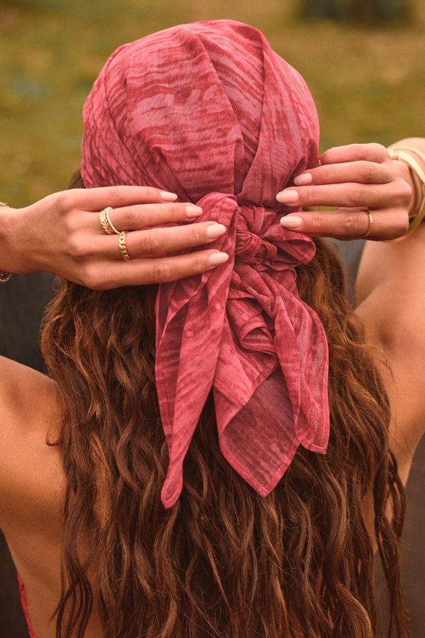 ventura-headscarf-red-print_4_250327063531.jpg