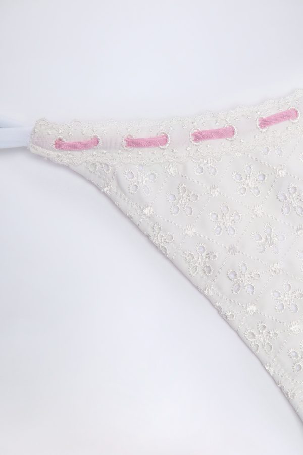 vernazza-broderie-anglaise-side-tie-thong-bikini-bottoms-white_5_250505060913.jpg