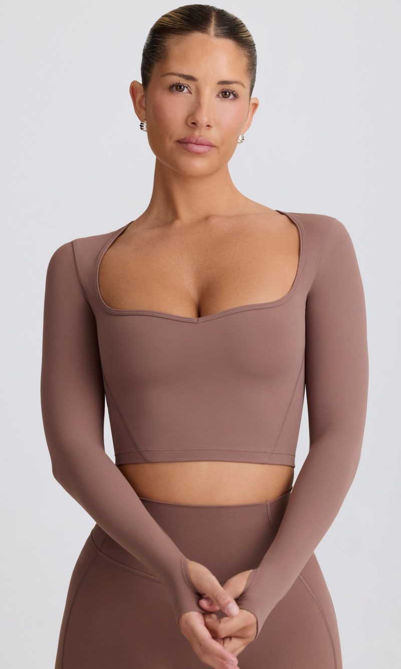 Soft Active Sweetheart-Neck Crop Top in Mocha